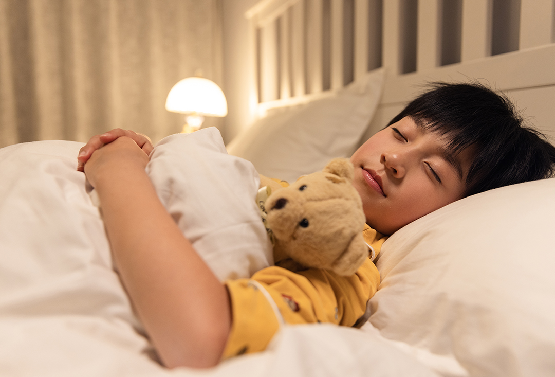 睡觉做噩梦惊醒,晚上睡觉老做噩梦惊醒咋回事