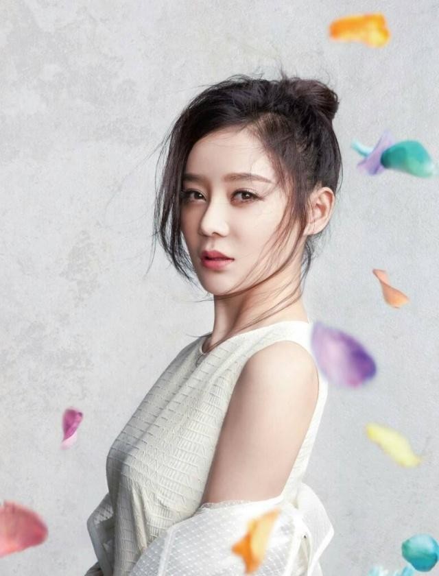 袁姗姗单身被扎心合集,袁姗姗36岁状态