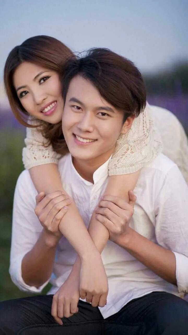 大家都笑她傻，二婚，嫁给一个令人鄙夷的男人，还倒贴60万卖房款