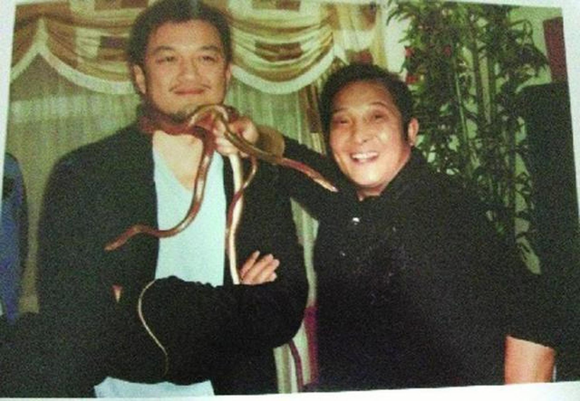 气功大师王林灭亡史,骗财骗色几十年,被捕后*妇情**为救他*引勾**民警