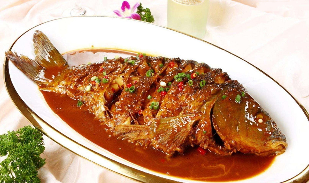 悬赏五百万抓鲤鱼,悬赏20万抓鱼