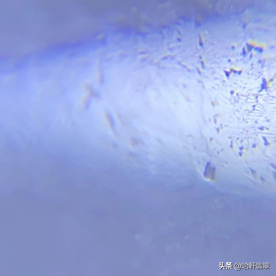 简单的翡翠真假鉴定方法有哪些,鉴定翡翠的紫光灯是紫外线吗