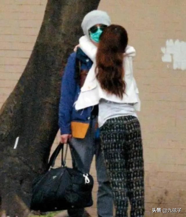 狗仔卓伟对娱乐圈的影响,娱乐圈爆料第一人卓伟再出猛料