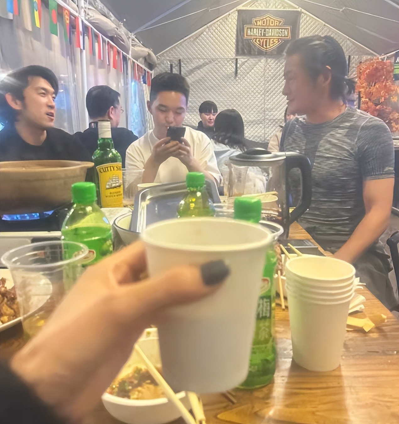 歌手景岗山唱过什么歌,景岗山嗜酒如命