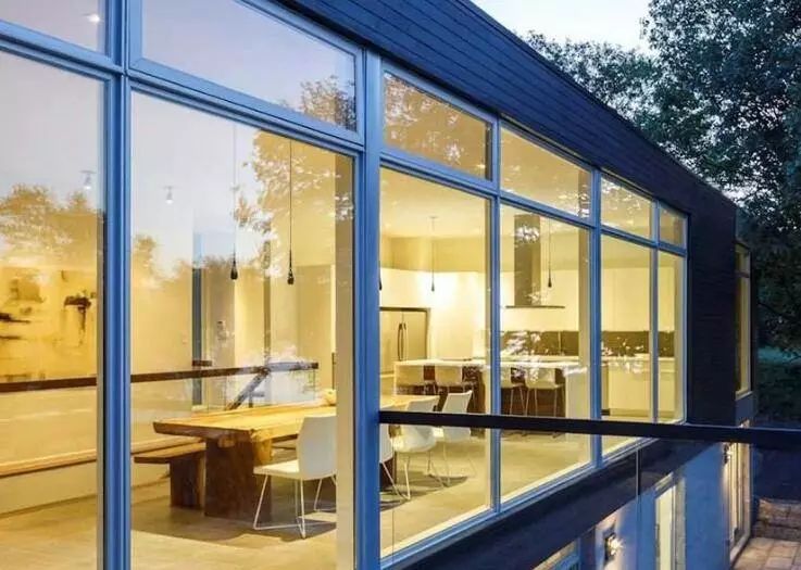 门窗怎么选择比较合适,你家的门窗是什么样子