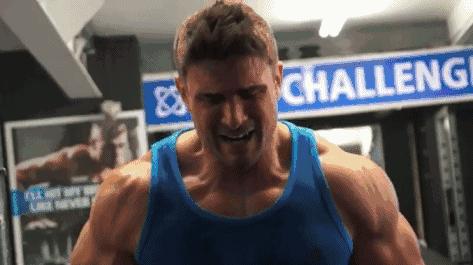 无器材虐肩超级组训练动作,最新虐背肩动作合集