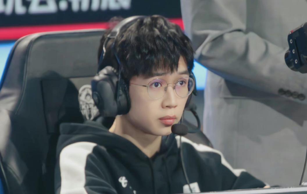 ag被零封一诺第一视角,ag被零封一诺强忍不哭