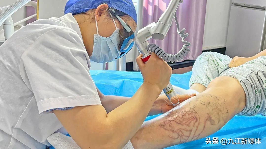 九江附属医院整形美容科医生简介,九江整形美容科哪个医院好