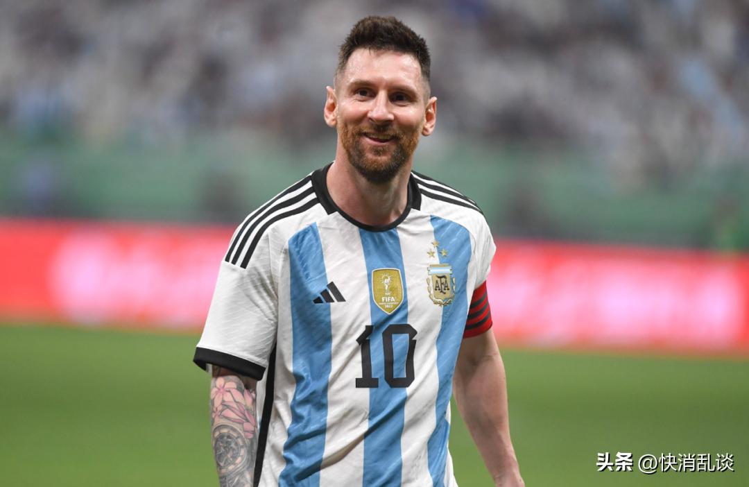 一场皆大欢喜的足球商业比赛，为啥两家乳企还在“掐”