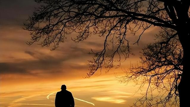 朋友女儿要结婚,朋友女儿结婚后告诉我还要送礼吗