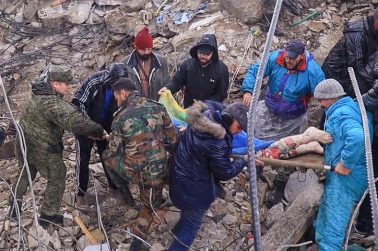 叙利亚地震后变成一片废墟的图片,土耳其震后现状媒体人讲解