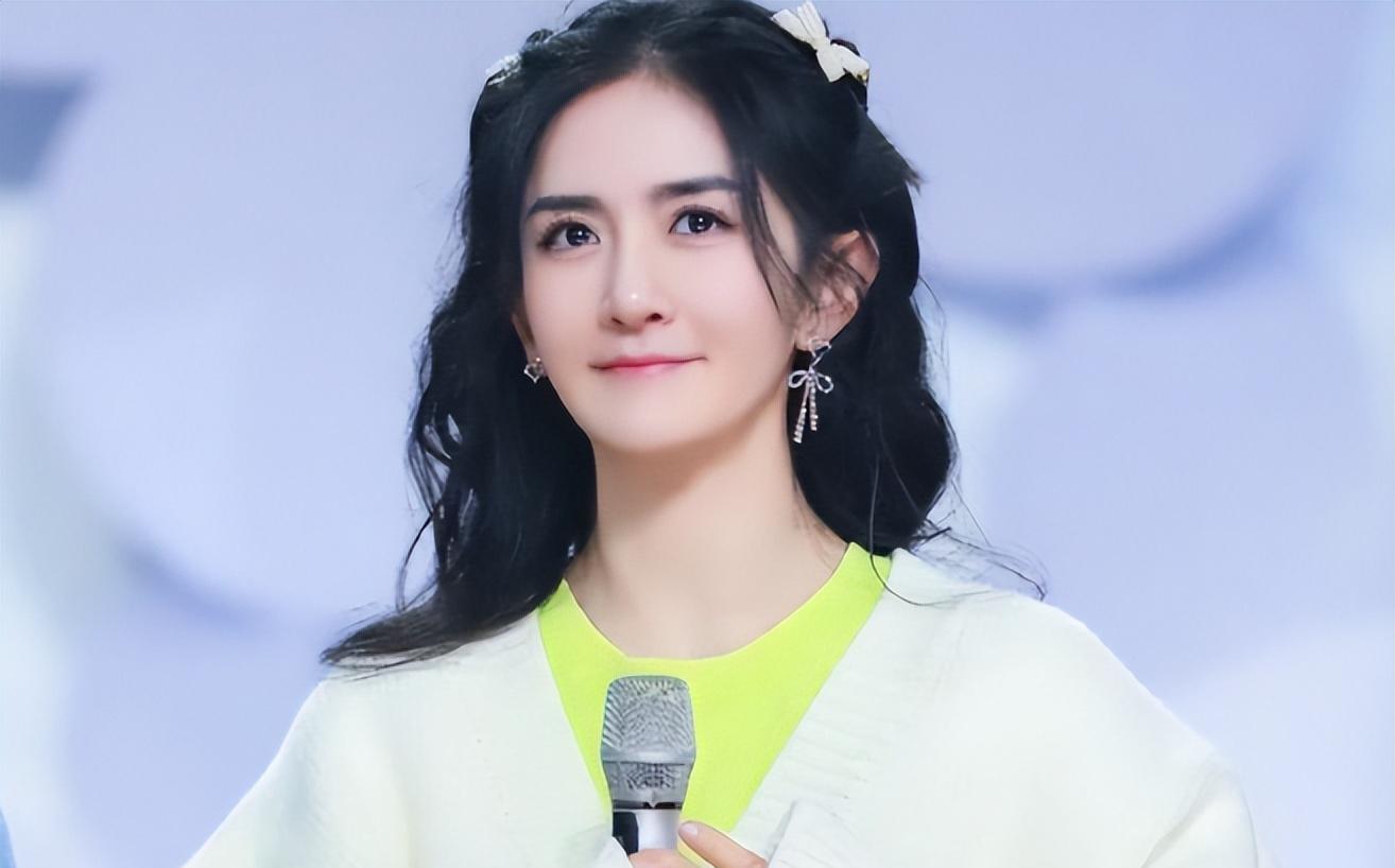 十大女星化妆前后对比,女星的素颜差距能有多大杨幂