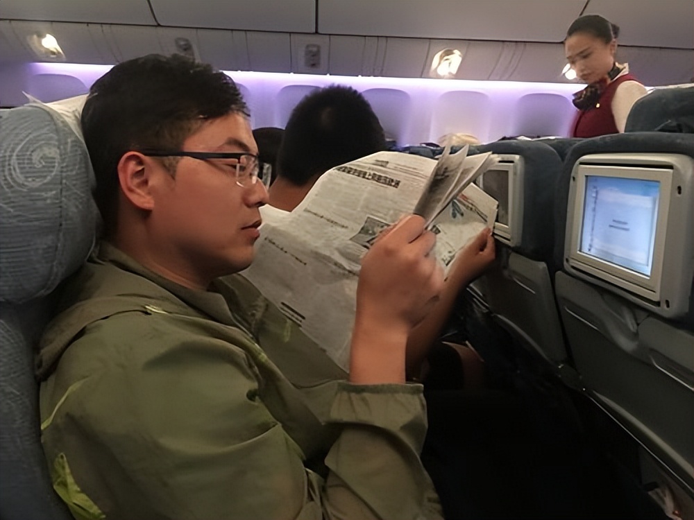 飞机航班靠什么赚钱,民航飞机一般多长时间能赚钱