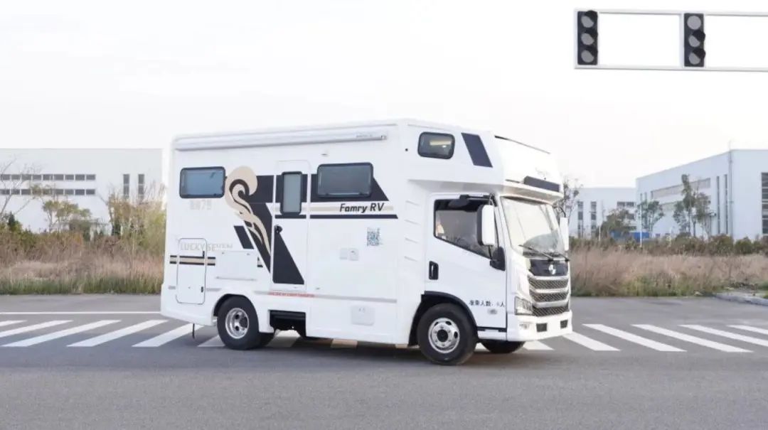 2020年上海房车展之轻卡房车,海角7号最新款双拓展房车