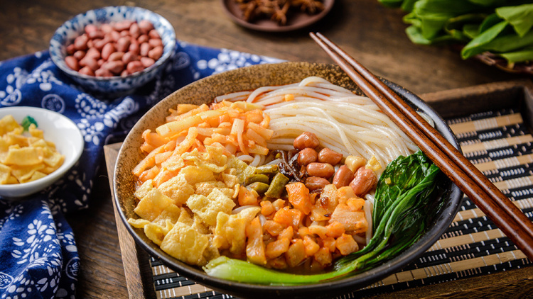 柳州螺蛳粉产业发展之路,柳州螺蛳粉能让柳州经济腾飞