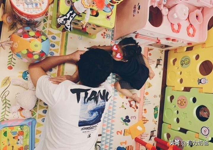 孩子喜欢啃指甲是什么原因,喜欢啃指甲的孩子长大会怎么样