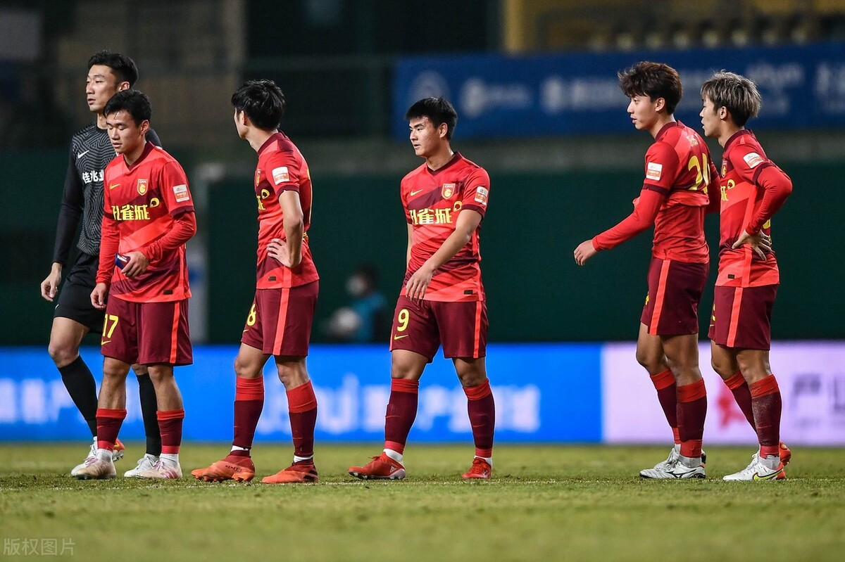 世界著名足球俱乐部队徽大全,世界足坛十大系列