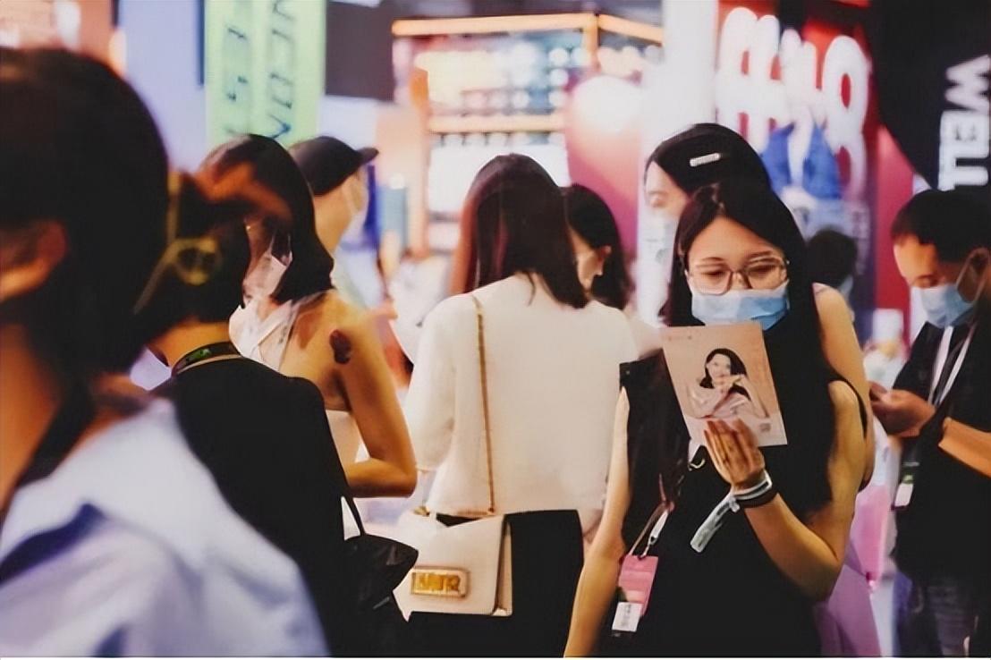 “*人用成品**”销量暴增，女性竟成购买主力军，背后究竟是何原因？