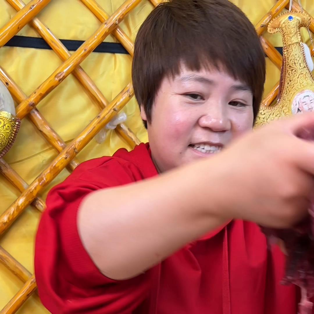 网上100元两斤牛肉干是真的吗,街头卖的风干牛肉干138一斤靠谱吗