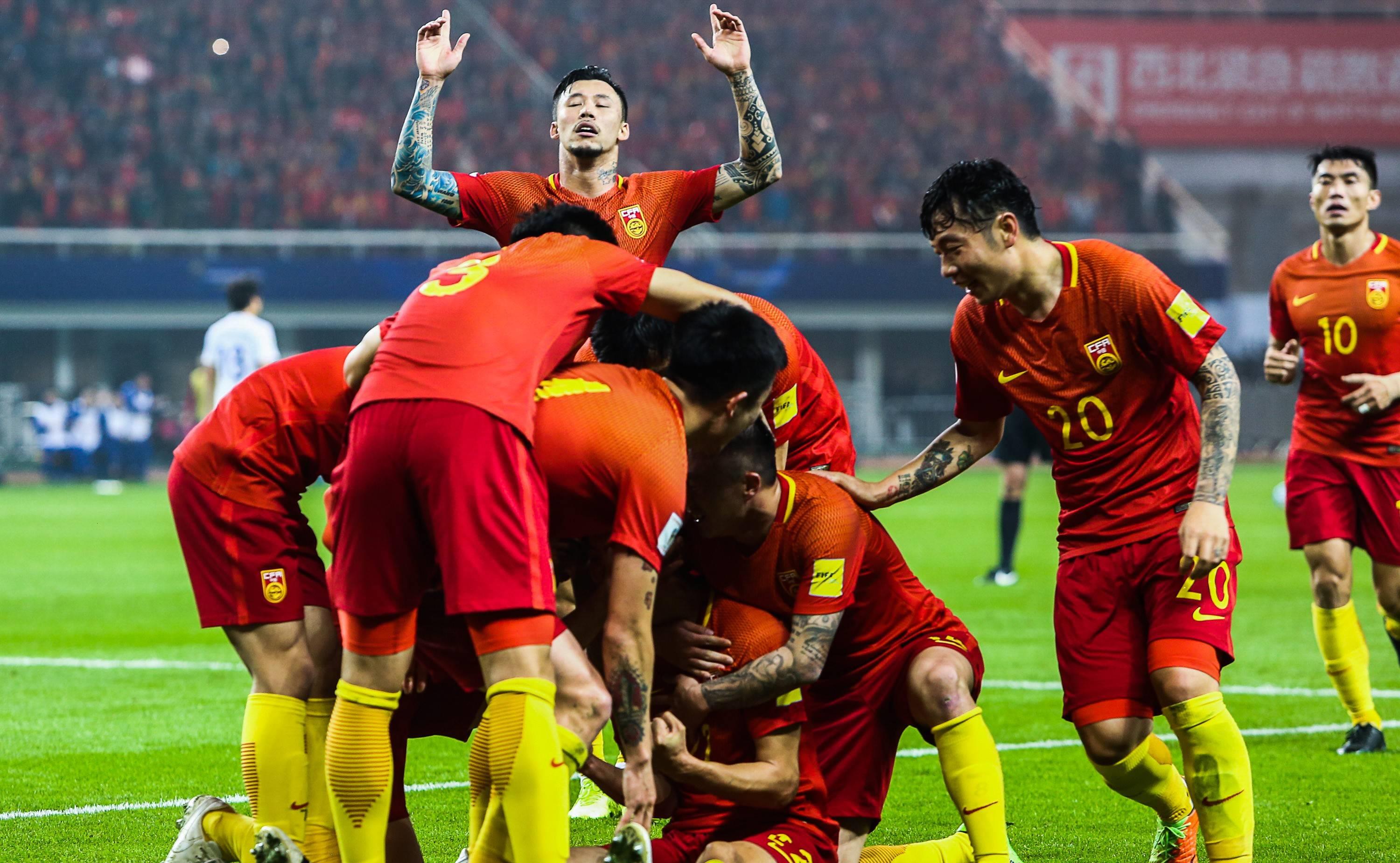 国足对阵韩国男足前瞻,中国男足将迎战韩国队新闻发布会