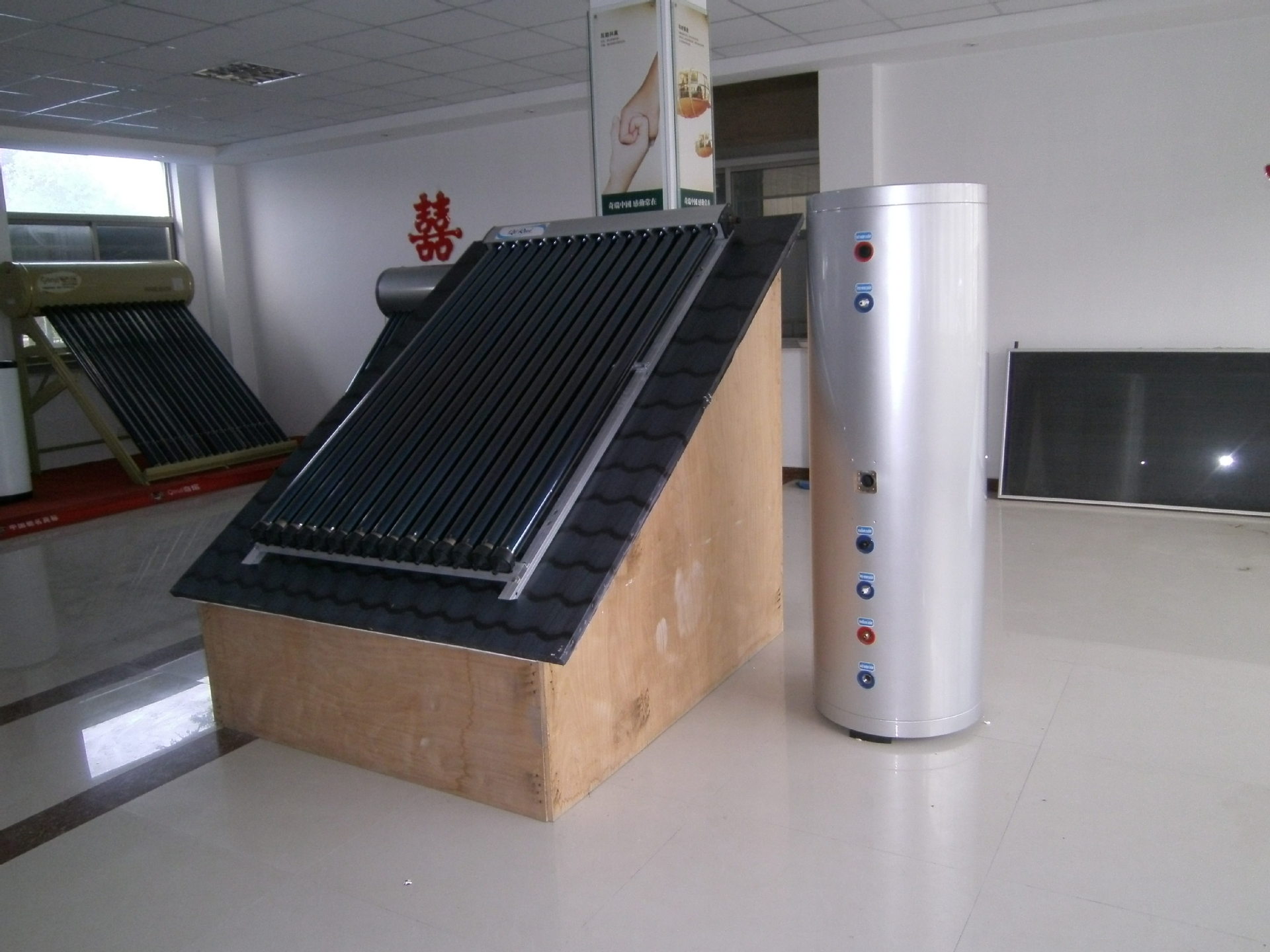 越来越多人家里不装电热水器了，现在大家都流行用它，节能无隐患