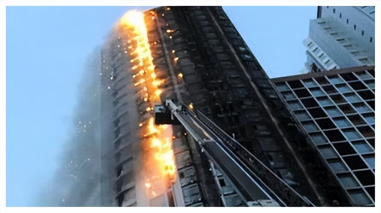 买了高层21楼后悔了怎么办,我买了28层楼房顶楼好吗