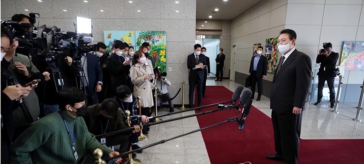 美在韩国部署中程导弹,美韩欲联手摧毁第三国核武器