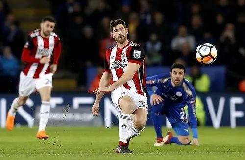 葡超埃斯托里尔vs波尔蒂芒人,波尔图vs埃斯托里尔2-0半场