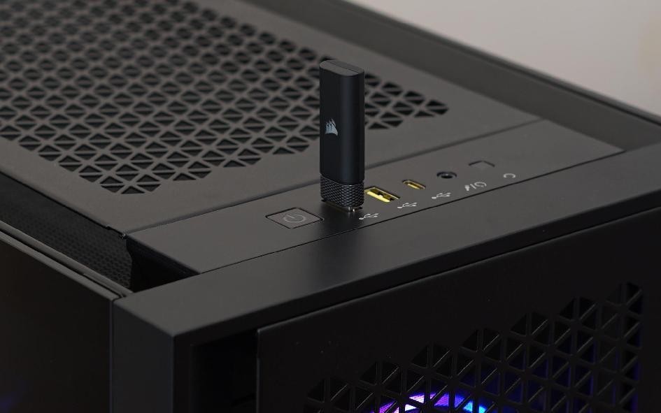 提升桌面颜值的桌搭好物,蓝色系风格桌搭