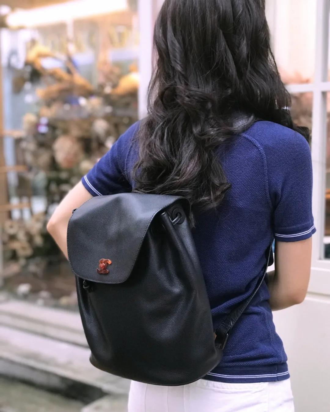 看完了Chanel富贵儿玳瑁，我默默放下了手中的皮质金链...