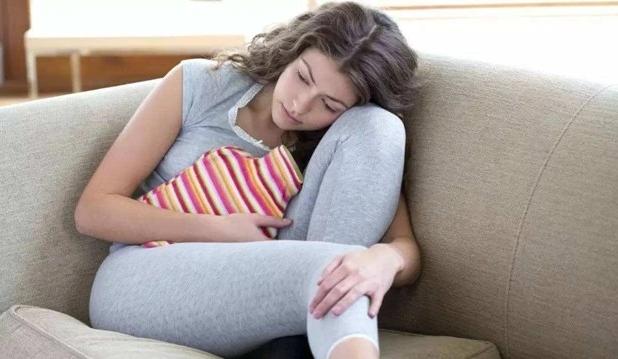 经期不准时？十有八九是这5个原因！艾灸调冲任，打通经期问题