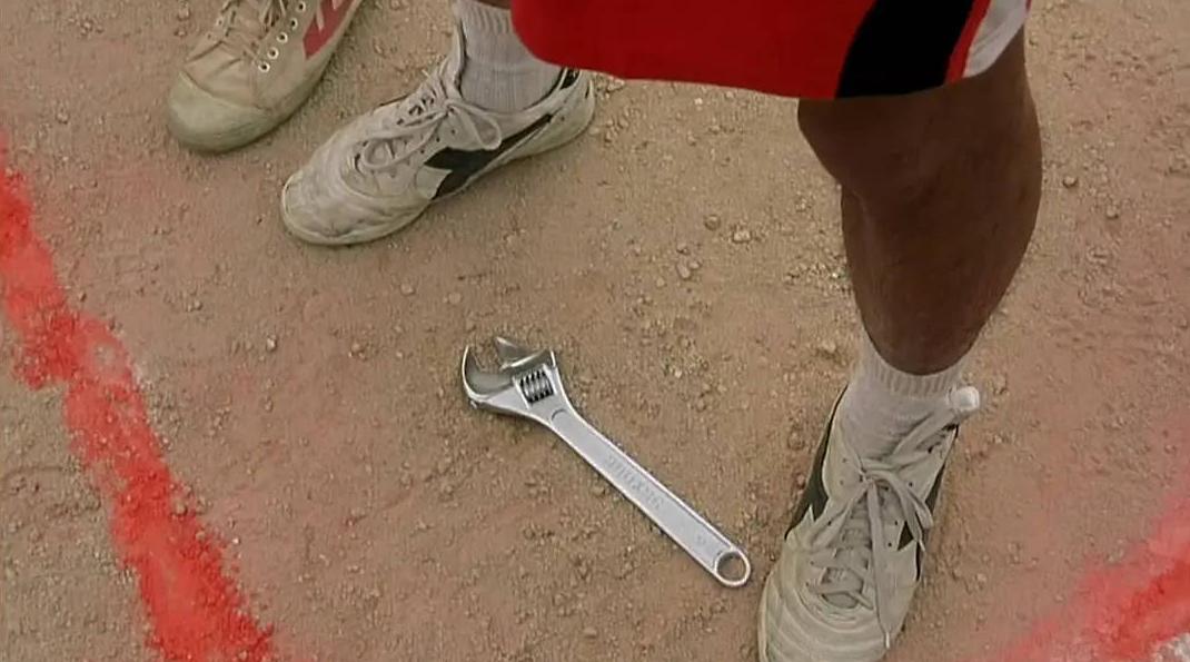 周星驰少林足球是哪一年的,沉寂3年的周星驰少林足球