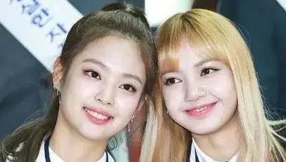 lisa被嘲脱离韩式滤镜颜值大跌,lisa现状变泰妹