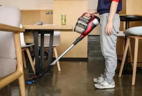 吸尘器哪个牌子的最好最实用,吸尘器什么牌子最好最实用家用