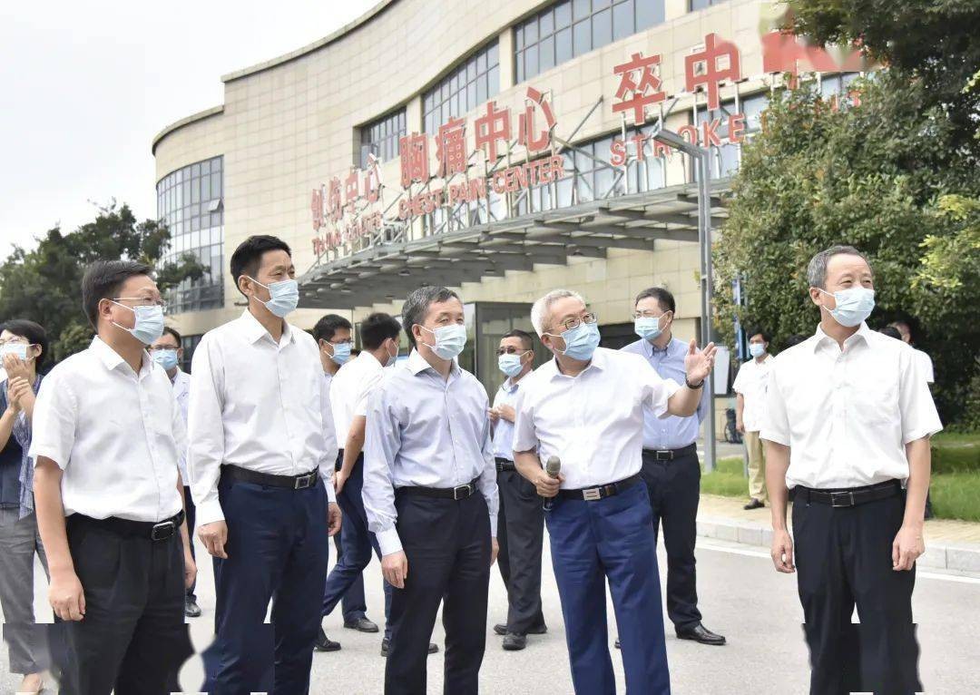 医生隐瞒未成功植入支架事件概括,脑梗手术失败医生隐瞒