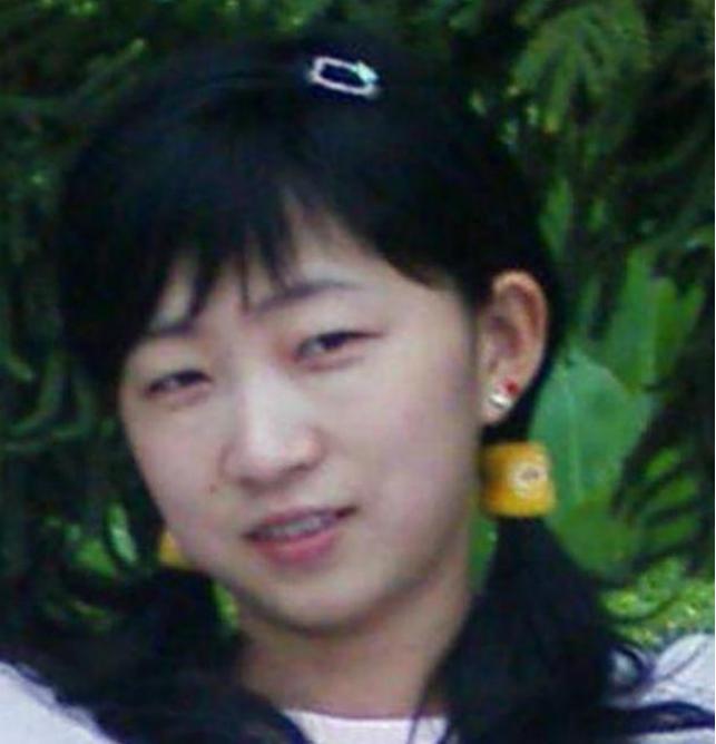 1968年，台湾18岁女孩远嫁非洲当王妃，两年后撇下女儿哀求回国