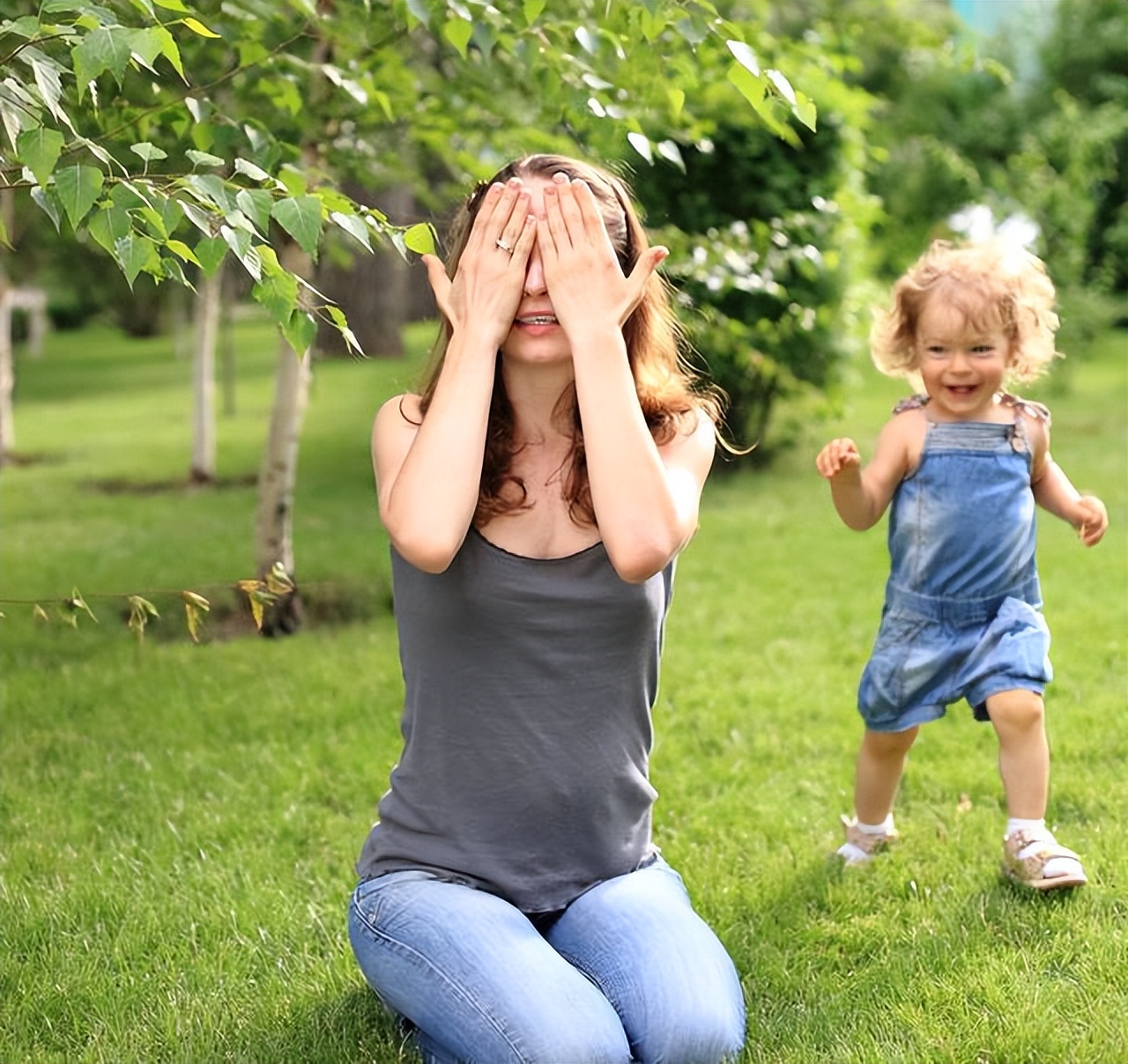宝宝总饿是母乳没营养吗,宝宝一天都不怎么饿是消化不好吗