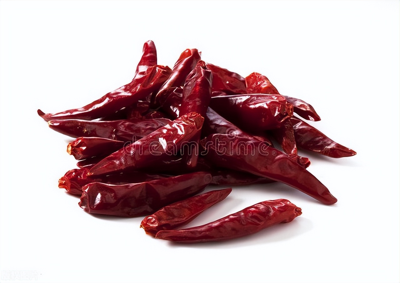 一到夏天，胳膊、腿就起大包，又红又肿还刺挠，这究竟是咋回事？