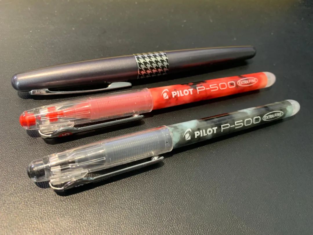 考公务员需要准备什么教材,公务员考试带哪些东西