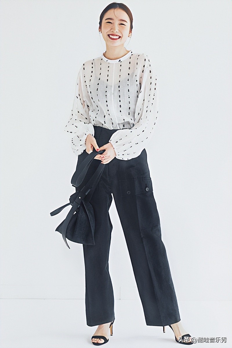 适合15-25岁女生的高颜值服装,适合35-40岁高级感服装