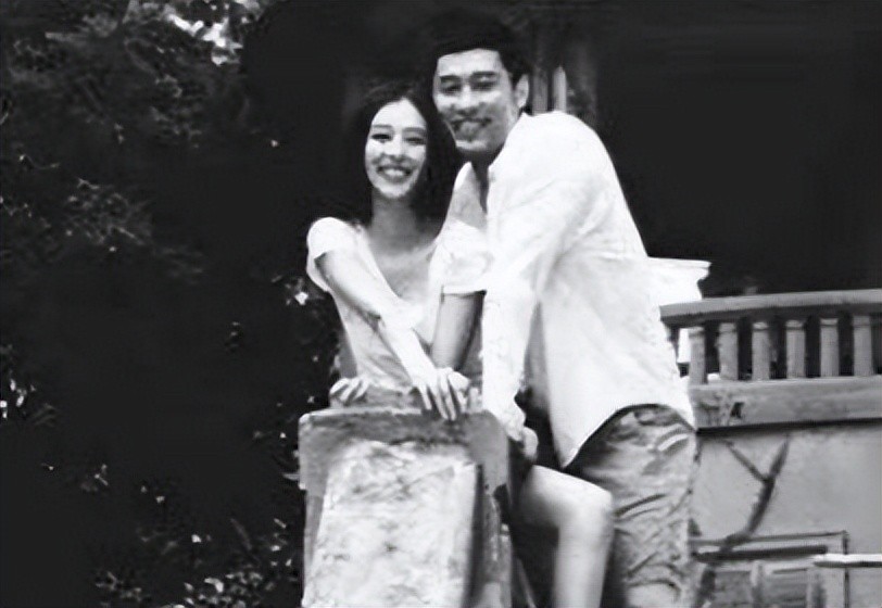 张馨予被拍丑照,翟凌兽兽张馨予快乐大本营