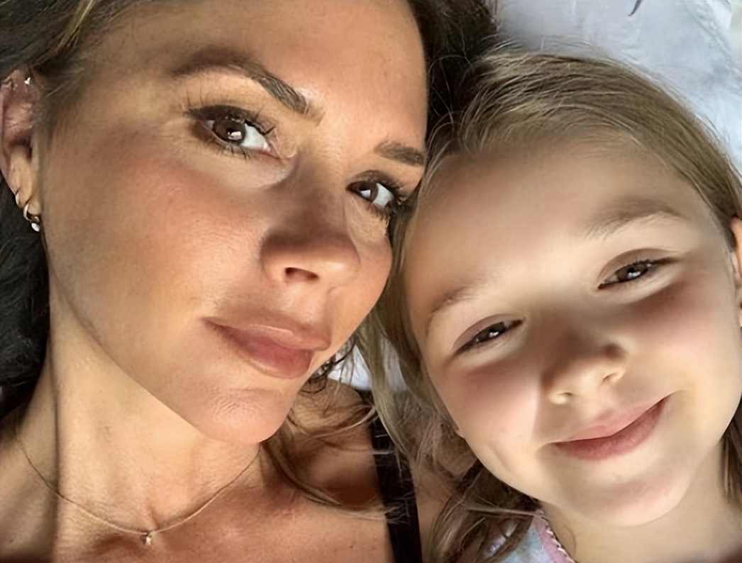 贝克汉姆小七长大了的图片,维多利亚贝克汉姆小七薇娅