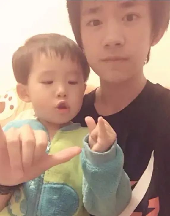 易烊千玺最初为什么被排挤,易烊千玺遭排挤