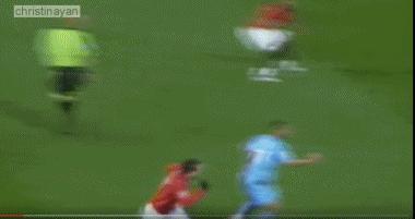 与率先出局的加拿大类似的这些足球小国，都曾出过哪些巨星代表？