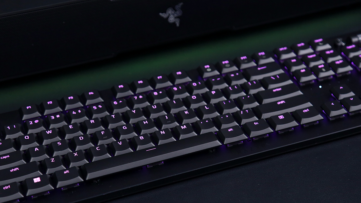 雷蛇protypeultra和噬魂金蝎哪个好,雷蛇噬魂金蝎键盘普通版