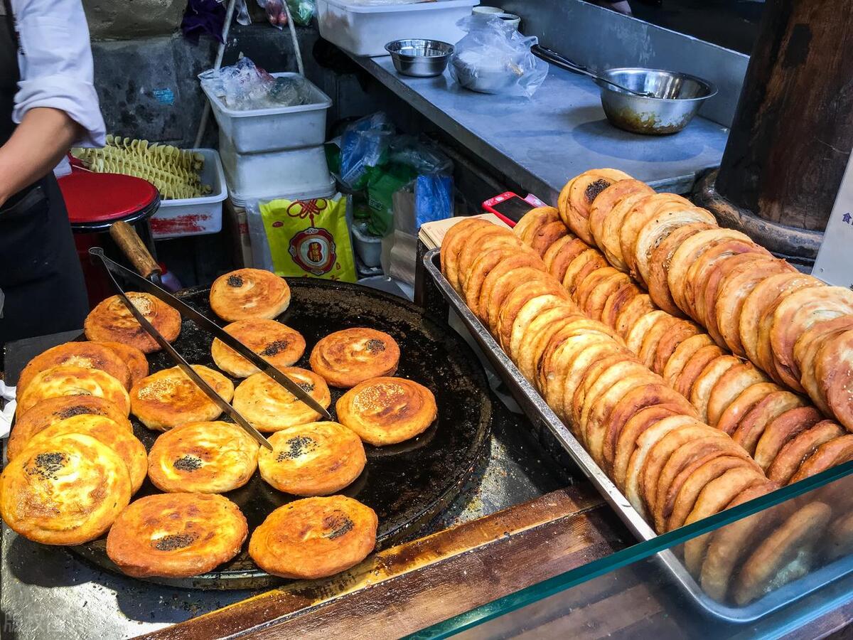 现在最火的赚钱街边小吃,不起眼但很赚钱的小吃铺