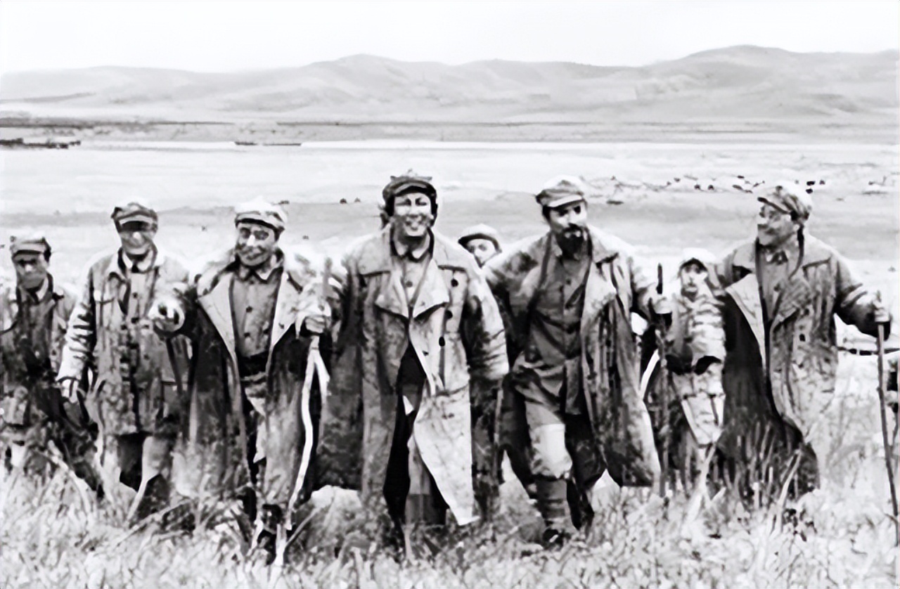 *向前徐**曾一直告诫自己的亲属们：路是自己走出来的