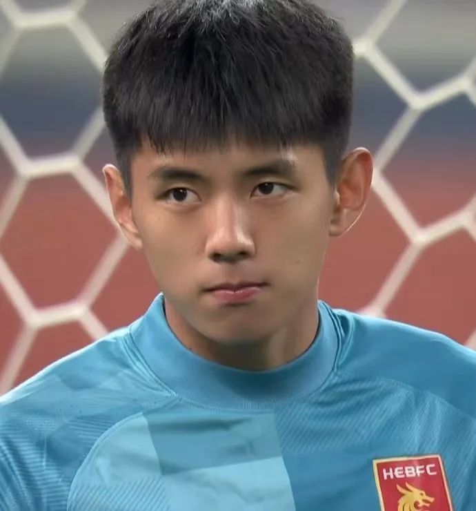 撞脸李现小男孩原视频,撞脸李现的萌娃