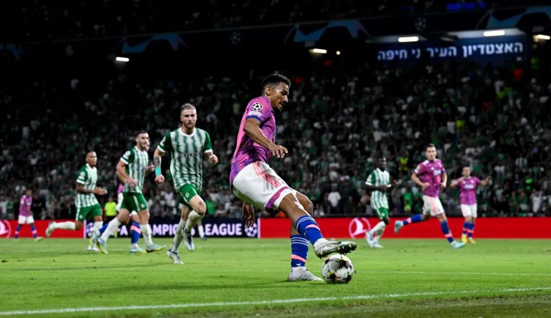 尤文队内2月最佳球员,基耶萨加盟尤文