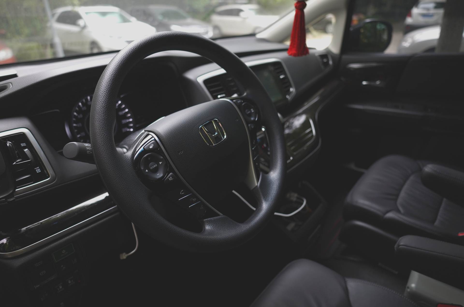 上海年入100万中年大叔,年入十万的中年男人